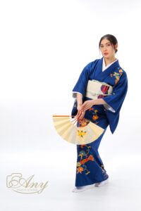 日本舞踊　青系の着物